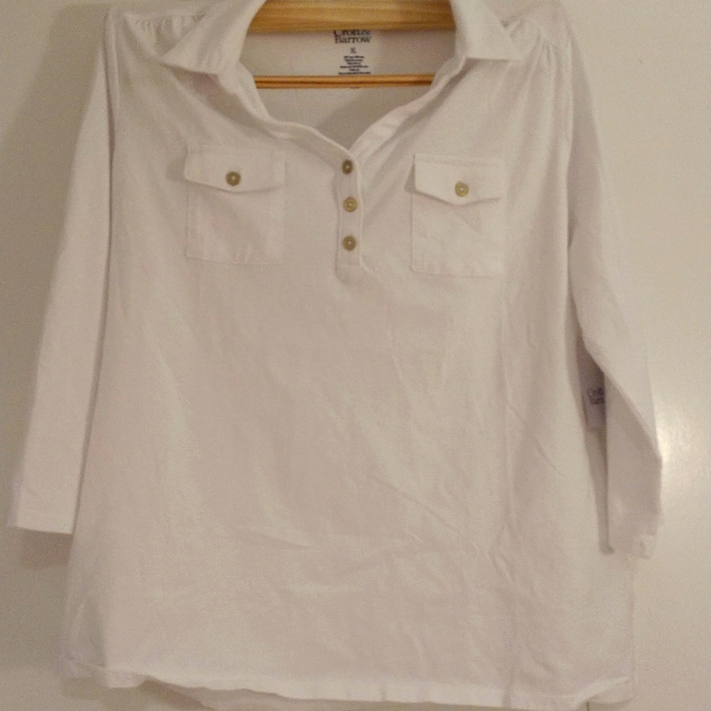 Croft and Barrow Women's White Top. NWT (XL)